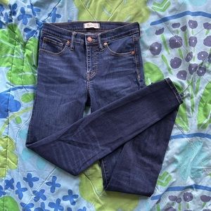 Madewell ~ 9” high rise skinny jeans ~ 26 TALL